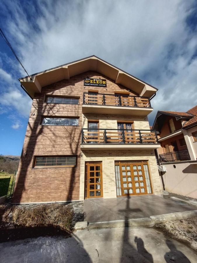 Eleon Motel Брезовица Екстериор снимка