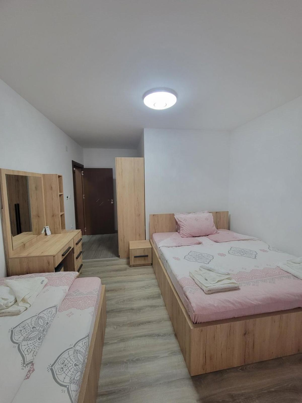 Eleon Motel Брезовица Екстериор снимка